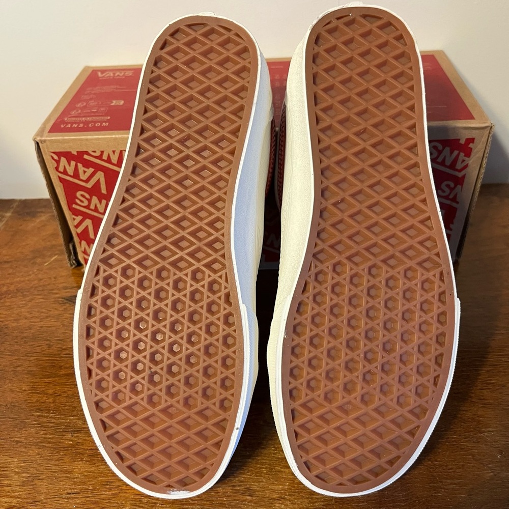 Vans White Red Vintage Leather Sneakers - Picture 6 of 6